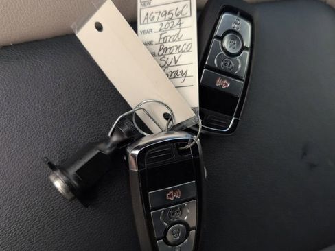 Certified 2024 Ford Bronco Wildtrak image 48