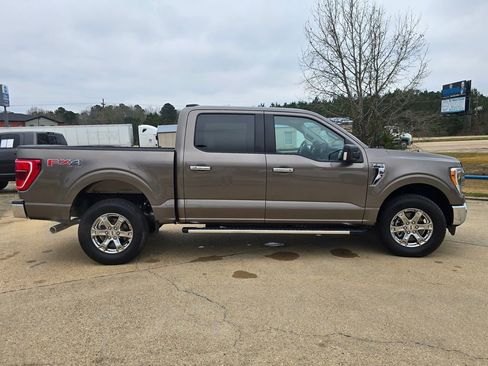 Used 2022 Ford F150 XLT w/ Equipment Group 302A High image 6