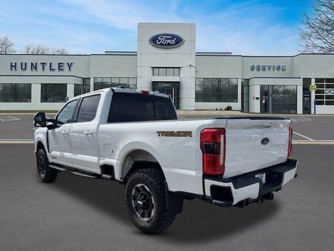 Used 2023 Ford F350 Lariat w/ Lariat Ultimate Package AWD/4WD image 4