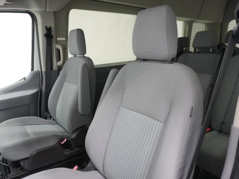 Used 2015 Ford Transit 350 XLT RWD image 9
