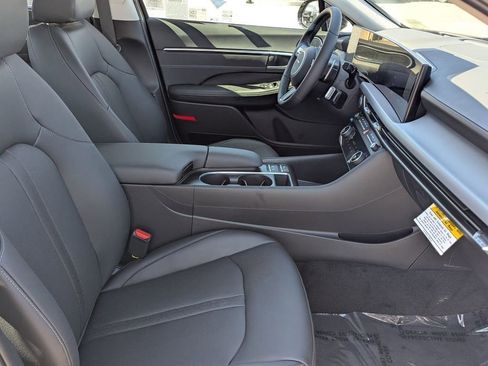 New 2025 Hyundai Sonata Limited image 29