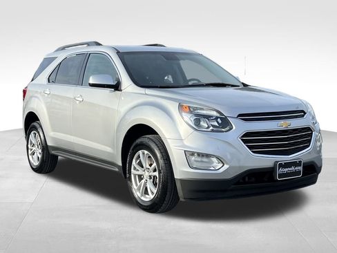 Used 2017 Chevrolet Equinox LT w/ Convenience Package image 1