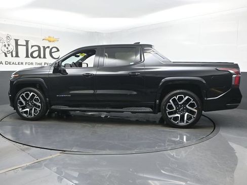 Used 2024 Chevrolet Silverado EV RST AWD/4WD image 51
