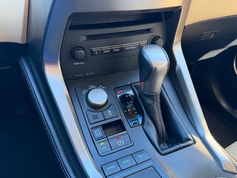 Used 2015 Lexus NX 200t FWD image 22