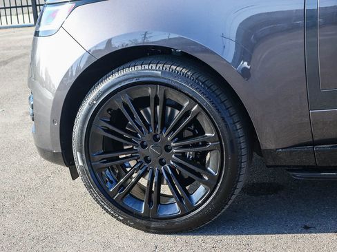 New 2026 Land Rover Range Rover SE AWD/4WD image 9