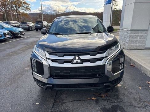 Used 2024 Mitsubishi Outlander Sport SE image 2