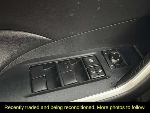 Used 2021 Toyota RAV4 XLE AWD/4WD image 29