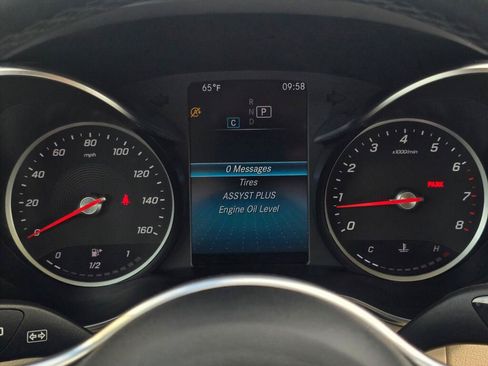 Used 2021 Mercedes-Benz GLC 300 4MATIC image 40