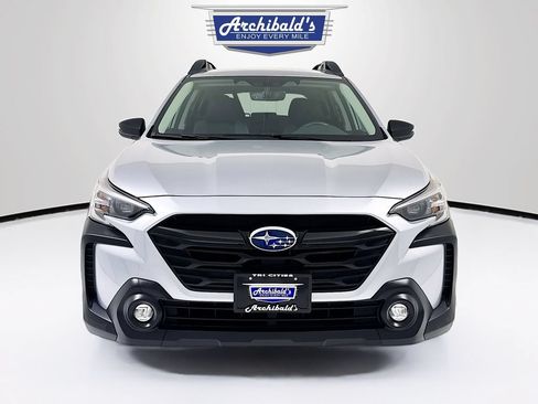 Used 2025 Subaru Outback Onyx Edition AWD/4WD image 2