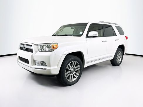 Used 2013 Toyota 4Runner Limited image 3