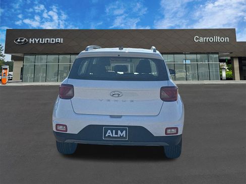 New 2026 Hyundai Venue SEL FWD image 7