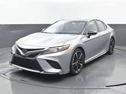 Used 2019 Toyota Camry XSE w/ Driver Assist Package FWD image 8