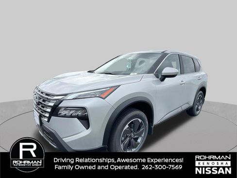 Used 2024 Nissan Rogue SV AWD/4WD image 2
