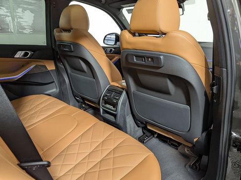 Used 2023 BMW X5 xDrive40i w/ Premium Package AWD/4WD image 40