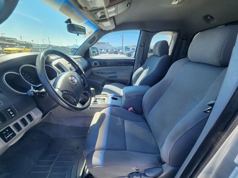 Used 2006 Toyota Tacoma PreRunner image 11