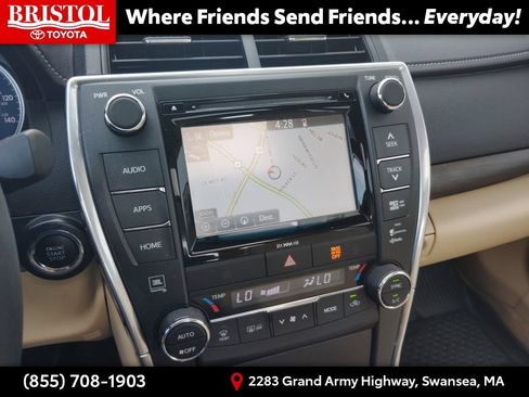 Used 2017 Toyota Camry XLE w/ Moonroof Package FWD image 26