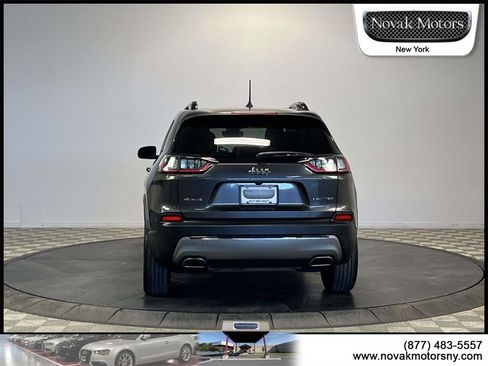 Used 2022 Jeep Cherokee Limited image 7