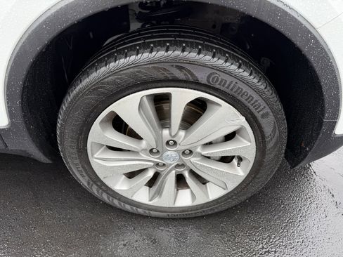 Used 2020 Buick Encore Preferred image 8