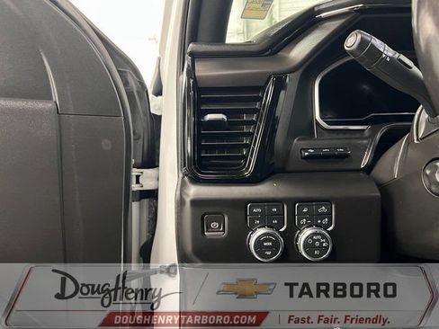 Used 2023 GMC Sierra 1500 AT4 w/ Technology Package AWD/4WD image 28