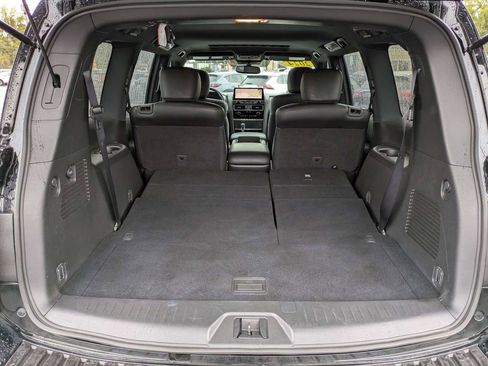 Used 2024 Nissan Armada SL w/ Midnight Edition Package image 13