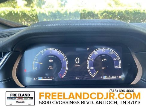 New 2025 Jeep Grand Cherokee Limited w/ Luxury Tech Group II AWD/4WD image 8