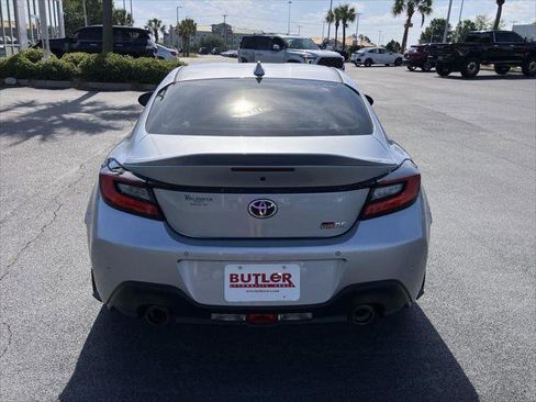 Certified 2025 Toyota GR86 Premium RWD image 4