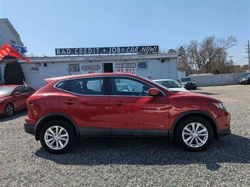 Used 2018 Nissan Rogue Sport S w/ S Appearance Package FWD image 7