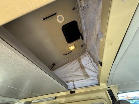 Used 2000 Volkswagen Eurovan MV image 13