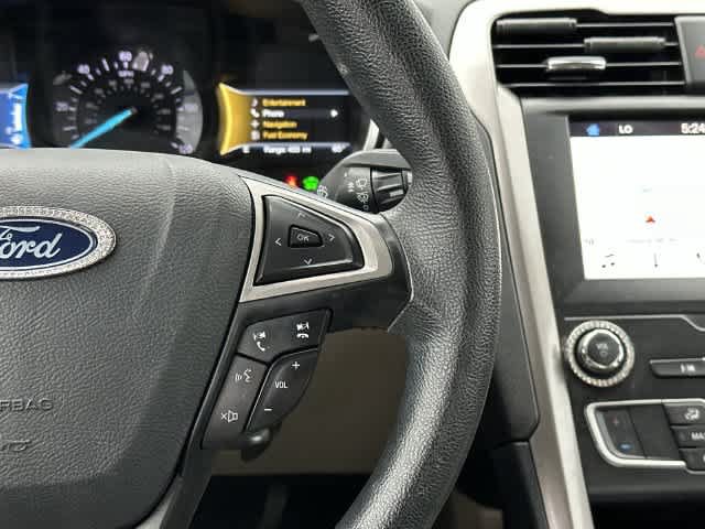 Used 2019 Ford Fusion SE FWD image 10