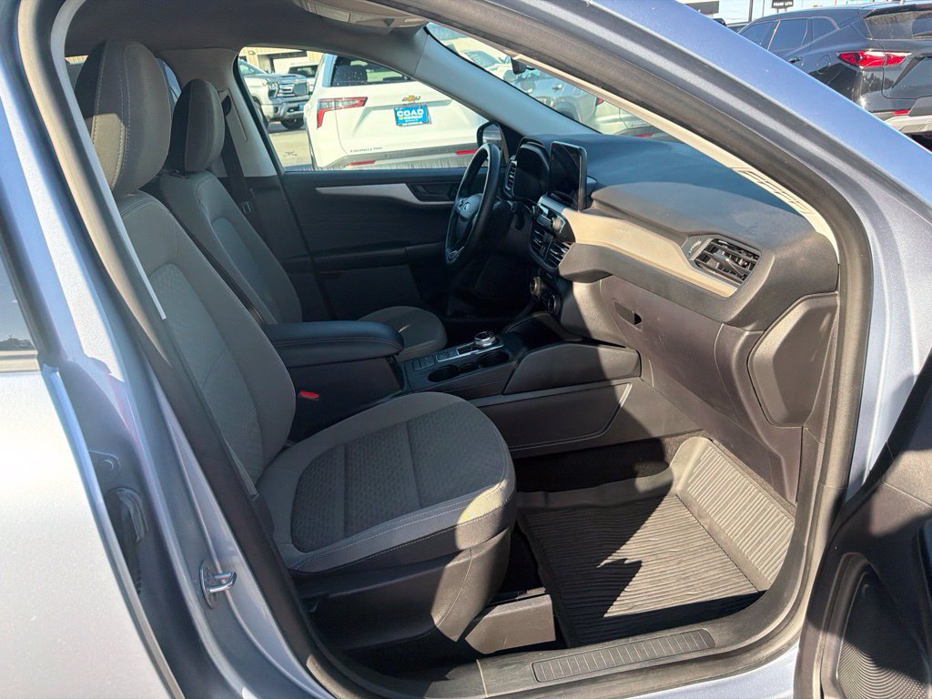 Used 2022 Ford Escape SE w/ Convenience Package FWD image 10