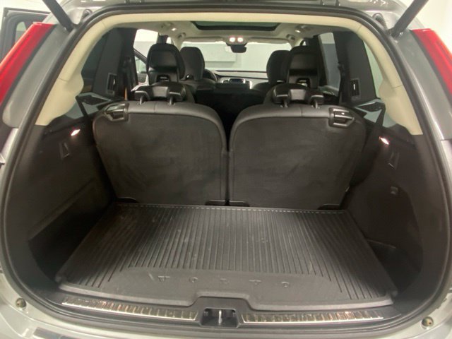 Used 2025 Volvo XC90 T8 Plus w/ Protection Package Premier AWD/4WD image 9