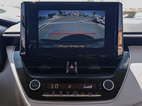 Used 2023 Toyota Corolla LE w/ Carpet Mat Package (TMS) FWD image 29