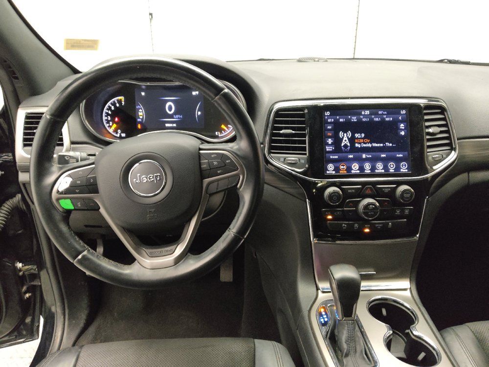 Used 2019 Jeep Grand Cherokee Laredo w/ Laredo X Package RWD image 22