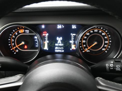 Used 2021 Jeep Wrangler Willys image 10