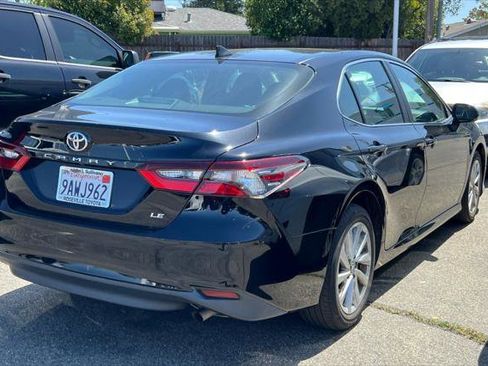 Certified 2022 Toyota Camry LE w/ Convenience Package image 4