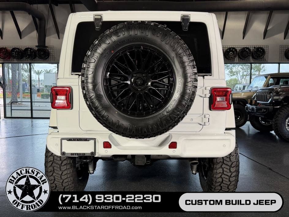 Used 2024 Jeep Wrangler High Altitude AWD/4WD image 18