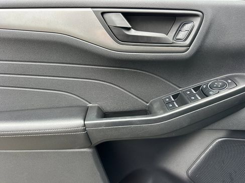 Used 2023 Ford Escape Active image 11