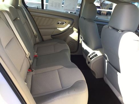 Used 2017 Ford Taurus SEL image 7