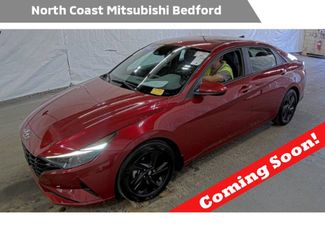 Used 2023 Hyundai Elantra SEL FWD video 1