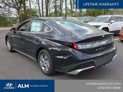 New 2026 Hyundai Sonata SE FWD image 4