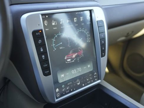 Used 2012 Chevrolet Tahoe LT image 30