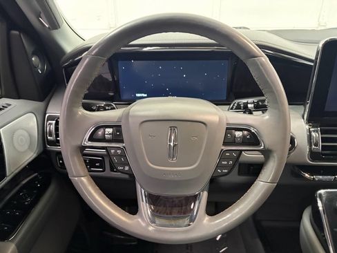 Used 2019 Lincoln Navigator Reserve AWD/4WD image 20