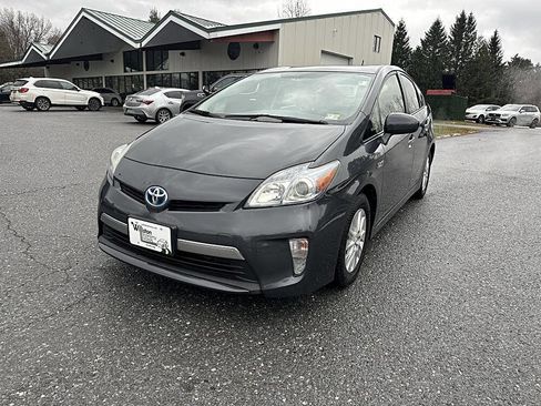 Used 2012 Toyota Prius Plug-In Hybrid image 1