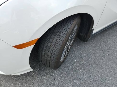 Used 2023 Honda Odyssey EX-L image 3