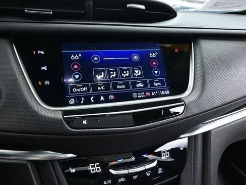 Used 2022 Cadillac XT5 Premium Luxury w/ Technology Package AWD/4WD image 34