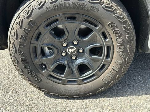 Used 2025 Ford Bronco Sport Badlands w/ Sasquatch Badlands Package AWD/4WD image 17