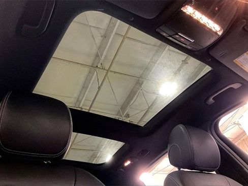 Used 2022 Mercedes-Benz GLC 300 4MATIC image 22