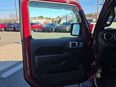 Used 2022 Jeep Wrangler Unlimited Sport image 7