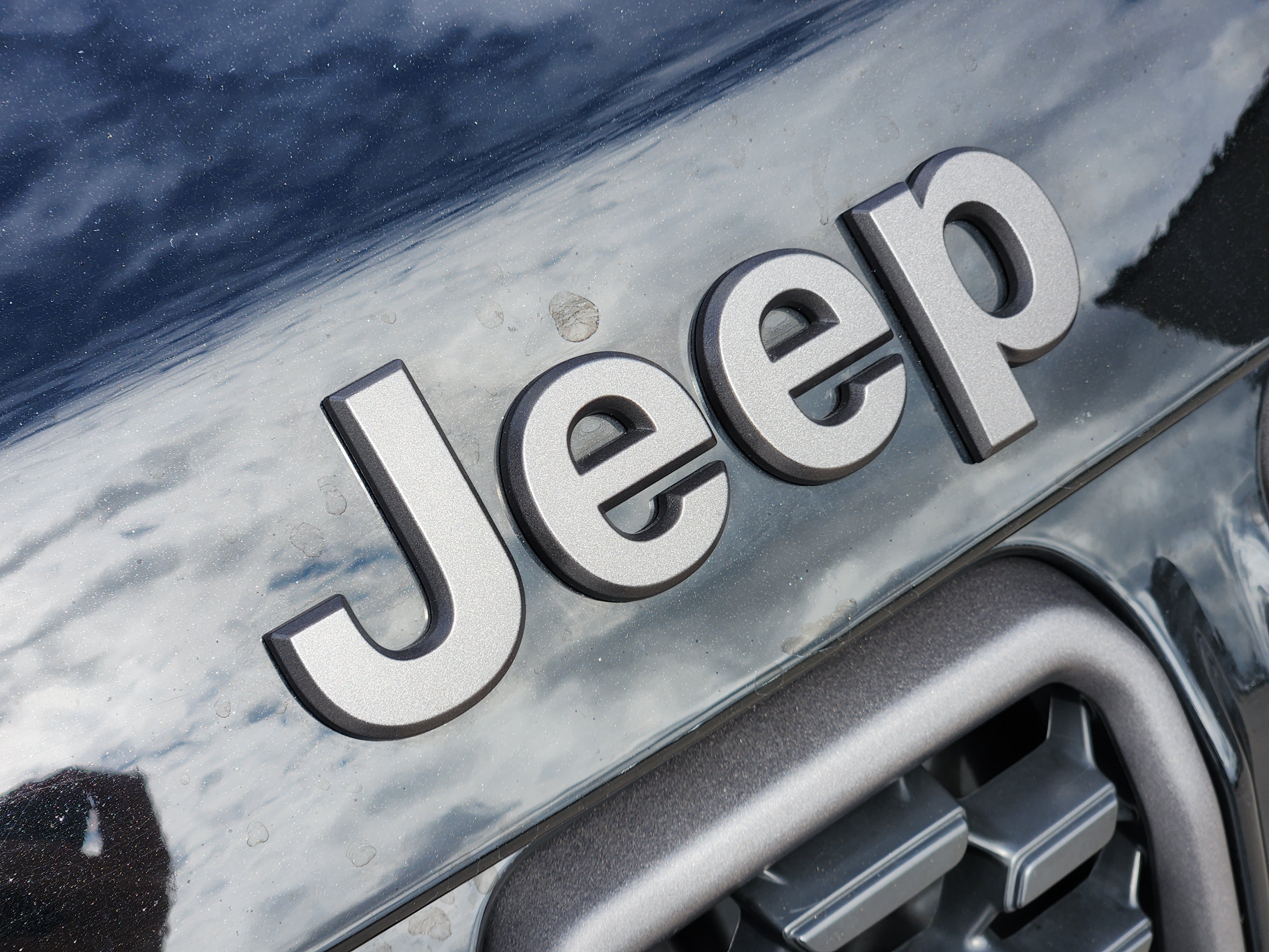 Used 2026 Jeep Compass Latitude AWD/4WD image 12