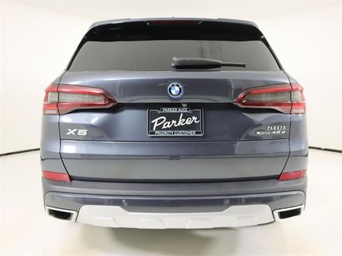 Used 2022 BMW X5 xDrive45e w/ Luxury Seating Package image 4